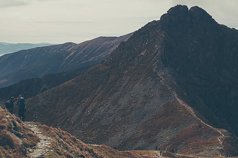 vuoristomaisemat, kaksi, henkilö, pysyvä, ylin, vuori, päivä-, maisema, polku, seurata, rock, rantakallio, Puola, slovakia, Tatra, pilvi, vaellus, treking, maisemat - luonto, kauneus luonnossa, taivas, vuorijono, ei-kaupunkikuvia, rauhallinen kohtaus, tyyneys, vapaa-ajan toiminta, ympäristö, luonto, rock - esine, vankka, etä, päivä, kivimuodostelma, idyllinen, elämäntavat, muodostus, ulkona, kuiva ilmasto, ilmasto, vuorenhuippu, 4K, CC0, public domain, rojaltivapaa