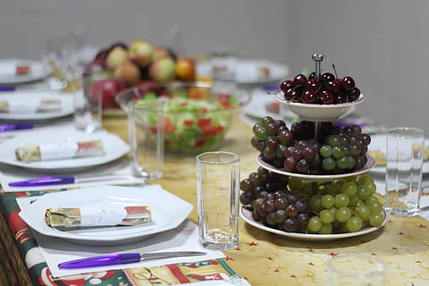 supper, christmas, fruit, table, food, uva, food and drink, healthy eating, grape, wellbeing, freshness, plate, household equipment, olive, variation, choice, indoors, drinking glass, glass, bowl, no people, drink, meal, breakfast, 5K, CC0, public domain, royalty free