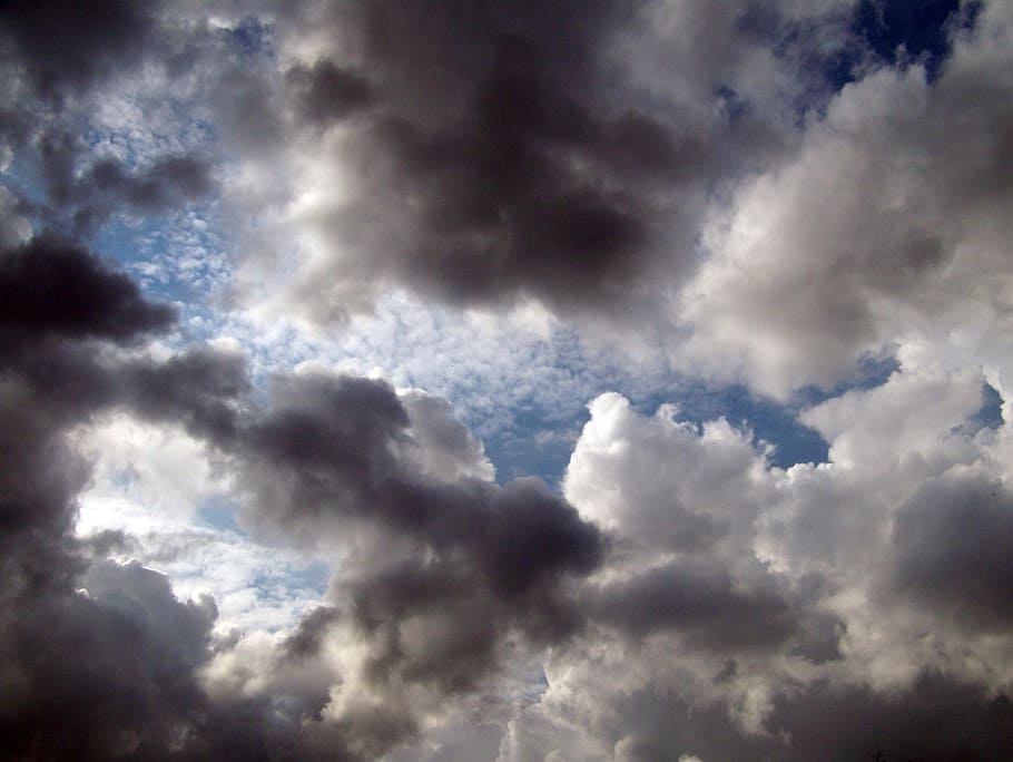 núvols, fosc, tempesta, dramàtica, temps, ennuvolat, cloudscape, tempestuós, núvol - cel, cel, cel dramàtic, medi ambient, cel malhumorat, bellesa a la natura, naturalesa, núvol, fons, atmosfera, vent, escenics - natura, cap gent, núvol de tempesta, a l'aire lliure, meteorologia, pluja, clima, ominós, 2K