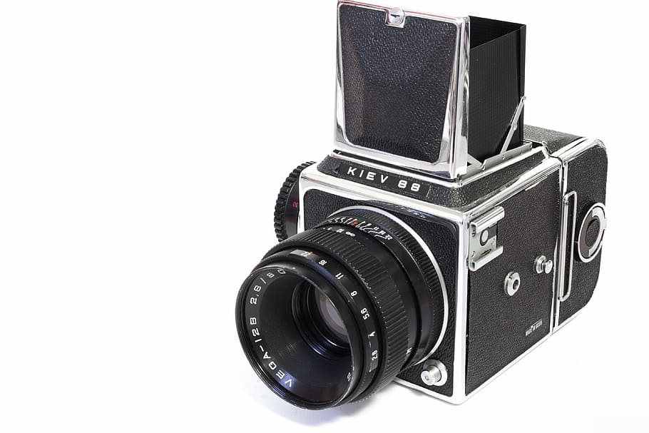 analog, kamera, Russisk, Kiev, medium format, gammelt kamera, fotografi, fotografering, fotokamera, film, gammel, analog kamera, nostalgi, Foto, retro, årgang, linse, hipster, retro look, indspilning, roll film, analoge film, slr, fotografering temaer, kamera - fotografisk udstyr, gammeldags, retro stylet, hvid baggrund, sort farve, teknologi, kunstkultur og underholdning, filmindustrien, ingen mennesker, studio skud, fotografisk udstyr, objektiv - optisk instrument, indendørs, skåret ud, enkelt objekt, tæt på, stilleben, kopiere plads, digitalt kamera, udstyr, moderne, antik, SLR kamera, 4K