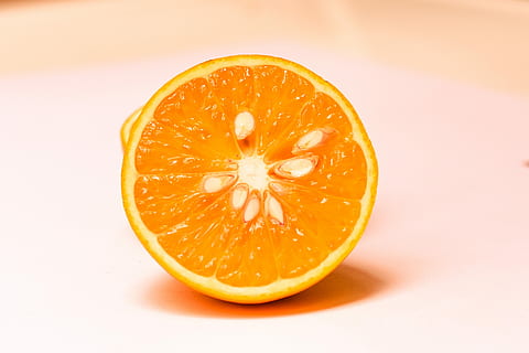 portocale, fruct, mancare si bautura, mâncat sănătos, alimente, fruct citric, culoare portocalie, portocala, studio shot, prospeţime, bunăstare, secțiune transversală, felie, un singur obiect, copt, în interior, a închide, suculent, nici o persoana, elimina, antioxidant, vitamina C, 5K, CC0, domeniu public, fără drepturi de autor