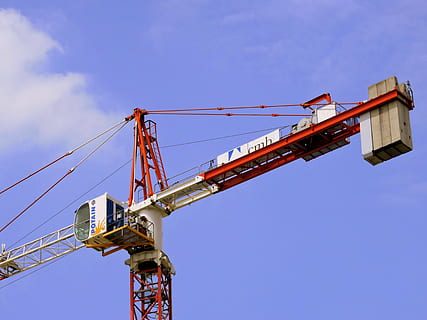 Kran, Konstruktion, Arbeit, Gebäude, Höhe, Himmel, Baugewerbe, Kran - Baumaschinen, Bautätigkeit, Blau, aufheben, Baustelle, Industrie, Ausrüstung, die Architektur, Maschinen, Entwicklung, Natur, Transport, Flachwinkelansicht, Geschäft, keine Leute, gebaute Struktur, Metall, Baumaschine, draußen, Güterverkehr, Tag, industrielle Ausrüstung, Wirtschaft, 4K, CC0, gemeinfrei, lizenzfrei