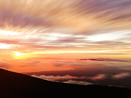 siluettfoto, berg, orange, himmel, solnedgång visa foto, landskapsfotografering, solnedgång, moln, clouds, soluppgång, natur, moln - himmel, scenics, landskap, skönhet i naturen, utomhus, skymning, soluppgång - gryning, solljus, bergstopp, gryning, Sol, orange färg, morgon-, bergskedja, dramatisk himmel, scenics - natur, lugn, lugn plats, inget folk, miljö, silhuett, idyllisk, horisont, majestätisk, ljus, romantisk himmel, 2K, CC0, offentligt domän, royaltyfria