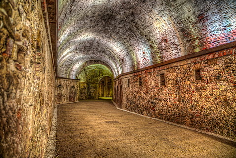 hnědý cihlový tunel, jeskyně, roh, cihlový, lucca, Skála, kámen, starý, cestovat, poklad, chrám, architektura, Dějiny, vápenec, zeď, vchod, uvnitř, stavba, oblouk, nikdo, sklep, den, cesta vpřed, nástěnný prvek, směr, minulost, budova, tunel, zvětralý, prázdný, strop, opuštěný, zhoršení, klenutý, zničil, 1080P