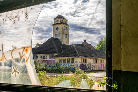 torni, kello, tehdas, kellotorni, taivas, kadonneita paikkoja, pforphoto, tavoite, julkisivu, vanha, rakennus, Koti, jättää, tyhjä, ikkuna, ala, vielä, arkkitehtuuri, rakennettu rakenne, rakennuksen ulkoa, palvonnan paikka, uskonto, hengellisyys, uskomus, luonto, päivä, pilvi - taivas, ei ihmisiä, ulkona, kaupunki, 5K, CC0, public domain, rojaltivapaa