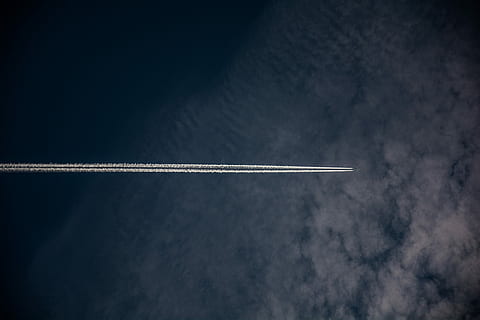 passagerfly, flyvende, luft, luftstrøm, himmel, fly, Sky, centrum, blå, solskin, flyvningen, luftfartøj, sky - himmel, dampspor, transportmidler, transportform, natur, ingen mennesker, plads, på farten, hastighed, bevægelse, rejse, lav vinkel visning, nat, udendørs, kopiere plads, luftfartsindustrien, 5K, CC0, offentligt domæne, royaltyfrie