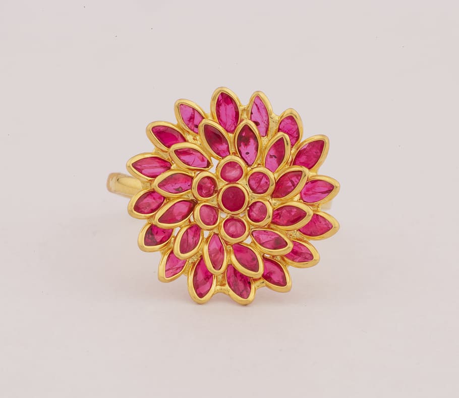 gold-colored, purple, gemstone flower pendant, Ruby, Jewellery, ring, decoration, ornate, close-up, backgrounds, pattern, pink color, studio shot, flower, petal, white background, red, indoors, still life, freshness, no people, cut out, flowering plant, copy space, large group of objects, directly above, arrangement, flower head, plant, inflorescence, shape, 2K