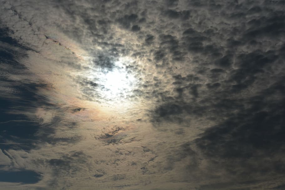 sol, núvols, naturalesa, temps, blau, fons, cel, núvol - cel, a l'aire lliure, estiu, bellesa a la natura, escenics - natura, cap gent, tranquil·litat, escena tranquil·la, idíl·lic, cel dramàtic, posta de sol, vista d’angle baix, llum solar, por, cloudscape, dia, directament a sota, efecte texturat, meteorologia, 5K