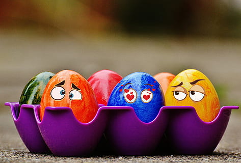 eggs decor, tray, easter, easter eggs, funny, eyes, colorful, happy easter, egg, colored, color, representation, fun, in a row, close-up, celebration, food and drink, group of objects, multi colored, childhood, animal representation, food, humor, toy, choice, focus on foreground, blue, body part, animal, art and craft, 2K, CC0, public domain, royalty free
