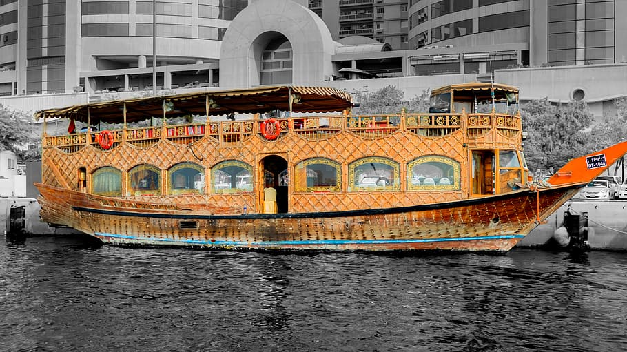 junk, skib, støvle, Dubai, vand, nautiske fartøj, arkitektur, transportmidler, bygget struktur, transportform, bygning udvendig, bue, havnefronten, rejse, rejsemål, kanal, turisme, tilfældige mennesker, bygning, dag, natur, by, gruppe af mennesker, passagerskib, 4K