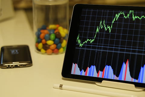 graph, rate, progress, table, work, office, cellphone, pen, nips, technology, computer, communication, wireless technology, business, close-up, computer equipment, screen, no people, connection, portable information device, device screen, number, finance, diagram, indoors, computer monitor, still life, 5K, CC0, public domain, royalty free
