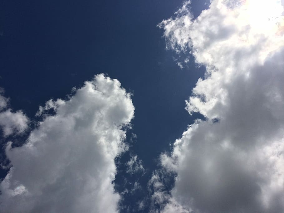 Sky, blå himmel, sol, sommer, himmel, glinsende, Yokosuka, natur, blå, vejr, sky - himmel, dag, udendørs, cloudscape, baggrunde, luft, klima, overskyet, meteorologi, cumulus sky, hvid, scenics, stratosfæren, plads, skønhed i naturen, lav vinkel visning, ro, scenics - natur, ingen mennesker, hvid farve, rolig scene, idyllisk, sollys, fuld ramme, fluffy, majestætisk, blødhed, 2K