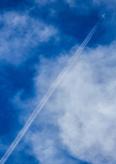 white, fighter jet, flying, sky, daytime, jet, stream, blue, clouds, airplane, travel, transportation, contrails, vapor trail, contrail, majestic, low angle view, no people, day, cloud - sky, air vehicle, nature, speed, mode of transportation, on the move, motion, smoke - physical structure, outdoors, beauty in nature, air pollution, directly below, plane, pollution, 4K