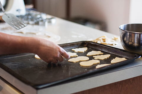 plain, sheet, dough, cookie, bake, baking, kitchen, culinary, human hand, hand, preparation, food and drink, one person, human body part, domestic room, food, indoors, preparing food, domestic kitchen, home, sweet food, kitchen counter, making, freshness, holding, skill, baking sheet, finger, chef, 4K, CC0, public domain, royalty free