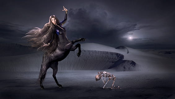 centauro, illustrazione del deserto, fantasia, buio, scheletro, mistico, cupo, umore, atmosfera, luce, nuvole, nuvole scure, atmosferico, comporre, nero, cavallo, donna, femminile, in ginocchio, drammatico, paesaggio, minaccioso, fantastico, strano, Magia, misterioso, misticismo, lunghezza intera, una persona, movimento, adulto, giovane adulto, mammifero, donne, natura, composito digitale, fauna selvatica, cultura artistica e intrattenimento, capi di abbigliamento, surreale, etereo, onirico, 4K, CC0, dominio pubblico, privo di copyright
