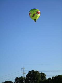 esir balon, sinek, gökyüzü, uçan, açık hava, balon, havadaki, macera, düşük açılı görünüş, mavi, sıcak hava balonu, doğa, ekstrem Sporlar, ağaç, gün, taşımacılık, kopya alanı, paraşüt, hava aracı, spor, bitki, açık havada, insansız, özgürlük, parasailing, balon festivali, 5K, CC0, kamu malı, telif ücretsiz
