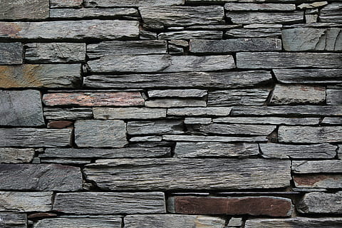 ardezie perete, caramida gri, perete, piatră, ardezie, stonework, simetrie, fundaluri, texturată, cadru complet, model, lemn - material, montare pe perete, construită, cărămidă, nici o persoana, arhitectură, zid de cărămidă, stare brută, aranjament, erodate, zi, a închide, consecutiv, grup mare de obiecte, vechi, în aer liber, Ordin, perete de piatra, texturat efect, 5K, CC0, domeniu public, fără drepturi de autor
