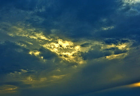 clouds, cloudy, heaven, sky, nebula, sunset, twilight, cloud - sky, beauty in nature, scenics - nature, tranquility, tranquil scene, nature, no people, low angle view, outdoors, idyllic, cloudscape, backgrounds, sunlight, dramatic sky, full frame, environment, majestic, meteorology, 2K, CC0, public domain, royalty free