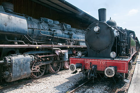 Zug, Maschine, Museum, alt, Transport, Rad, Metall, stehlen, Eisenbahn, Antiquität, industriell, Industrie, Eisen, schwer, Wagen, Lokomotive, Motor, Leistung, historisch, klassisch, Jahrgang, Schienenverkehr, Zug - Fahrzeug, Transportmittel, Spur, Bahngleis, Dampflokomotive, Tag, öffentliche Verkehrsmittel, Natur, Landfahrzeug, Retro-Stil, keine Leute, draußen, stationär, Rangierbahnhof, Eisenbahnwagen, 4K, CC0, gemeinfrei, lizenzfrei