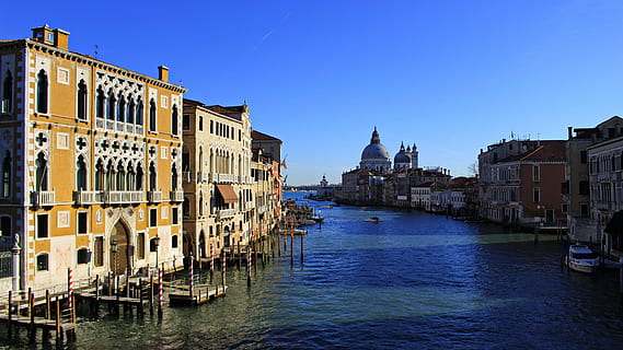 cancellato, sbagliato, una schifezza, architettura, esterno dell'edificio, acqua, destinazioni di viaggio, canale, struttura costruita, cielo, costruzione, città, mezzi di trasporto, cielo sereno, natura, modo di trasporto, viaggio, nave nautica, turismo, lungomare, religione, gondola - barca tradizionale, all'aperto, nessuno, paesaggio urbano, guglia, 4K, CC0, dominio pubblico, privo di copyright
