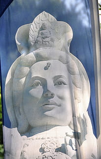 bandera, estatua, blanco, azul, doblez, ver, Arte y artesanía, representación humana, escultura, representación, semejanza masculina, creatividad, nadie, de cerca, arte, religión, semejanza femenina, espiritualidad, adentro, arquitectura, creencia, material de piedra, día, tallado - producto artesanal, sólido, ídolo, 4K, CC0, dominio público, libre de derechos