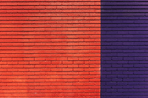 porpra, vermell, paret de maó, maó, paret, textura, violeta, maons, pedra, colorit, pintat, taronja, patró, fons, marc complet, funció de construcció de parets, arquitectura, estructura construïda, cap gent, dia, exterior de l'edifici, a l'aire lliure, blau, multicolor, disseny, llum solar, 1080P, CC0, domini públic, lliure de regalies