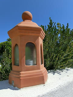 lanterne, lyd, Spanien, lys, belysning, væg, sommer, Busk, solrig, træ, plante, natur, himmel, blå, ingen mennesker, arkitektur, bygget struktur, dag, sollys, skyfri himmel, bygning udvendig, udendørs, vækst, bue, grøn farve, bygning, jord, lav vinkel visning, historie, 1080P, CC0, offentligt domæne, royaltyfrie