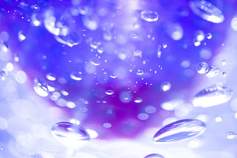 selettivo, fotografia a fuoco, acqua, gocce, astratto, luce, sfondo, struttura, modello, macro, dettaglio, bellissimo, modello astratto, nessuno, fotografia, design, luci a LED, foto, sfondi, colorazione leggera, decorazione, oggetto, immagine a colori, spazio, figura, grafica, artefatto, viola, colore vivido, studio, motivo, luci, bolla, bicchiere, avvicinamento, far cadere, copia spazio, orizzontale, messa a fuoco selettiva, colpi di dettaglio, blu, brillante, luce - fenomeno naturale, sfera, luminosa, forma, colore vibrante, morbidezza, illuminato, natura, illuminata, purezza, 5K, CC0, dominio pubblico, privo di copyright