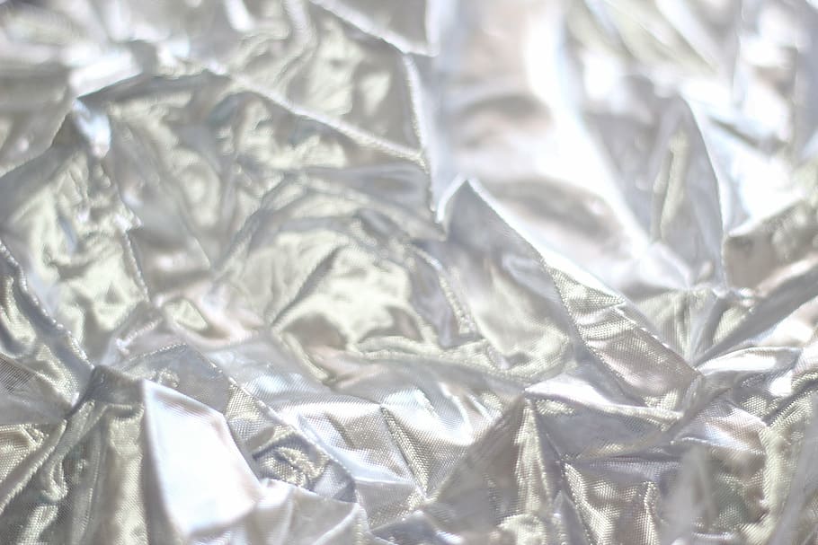 grå satin tekstil, struktur, sølv, lysstyrke, krøllet, fuld ramme, baggrunde, tæt på, ingen mennesker, rynket, folie - materiale, indendørs, mønster, papir, skinnende, aluminium, affald, plast, tekstureret, krøllet papir, sølvfarvet, knust, taske, ekstrem nærbillede, abstrakte baggrunde, plastikpose, polyethylen, 2K