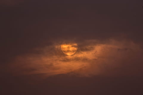 por do sol, Dom, natureza, luz, dia, leve, dia, brilho do sol, cor, laranja, exterior, luz solar, céu, tarde, amarelo, nuvem, panorama, dourado, natural, skyline, romântico, clima, nuvem - céu, origens, crepúsculo, ao ar livre, verão, cloudscape, scenics, cor laranja, azul, Sombrio, luz - fenômeno natural, noite, ninguém, lua, espaço, astronomia, beleza na natureza, lua cheia, scenics - natureza, tranquilidade, forma, forma geométrica, exploração, lua planetária, idílico, cena tranquila, luar, eclipse, 5K, CC0, domínio público, royalty free
