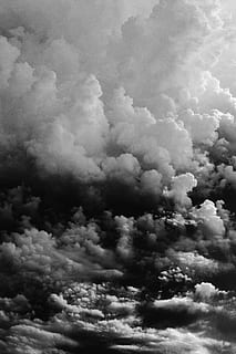 yağmur bulutu kümülüs bulutları, gri tonlamalı fotoğrafçılık, bulutlar, bulut, fırtına, gökyüzü, cloudscape, siyah ve beyaz, atmosfer, ışık, Güneş, aydınlatma, bnw, uçak, bulut - gökyüzü, doğada güzellik, insansız, doğa, gün, manzaralar - doğa, huzur, düşük açılı görünüş, açık havada, bütün çerçeve, arka, sakin sahne, kabarık, yumuşaklık, pastoral, Güneş ışığı, çevre, doğadaki güç, 5K, CC0, kamu malı, telif ücretsiz