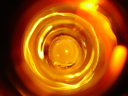 lys, orange, ild, abstrakt, glas flaske, cirkel, geometrisk form, orange farve, form, glas - materiale, ingen mennesker, tæt på, baggrunde, glas, forfriskning, glødende, belyst, drikke, drikkeglas, gul, gennemsigtig, natur, fuld ramme, indendørs, sort baggrund, 1080P, CC0, offentligt domæne, royaltyfrie