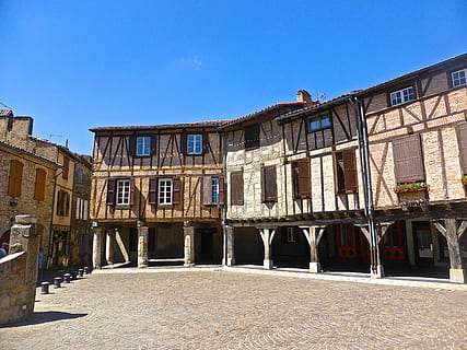 half-timbered, house, facade, old, architecture, heritage, historic, built structure, building exterior, sky, building, clear sky, day, nature, sunlight, blue, window, city, residential district, no people, outdoors, copy space, shadow, street, 4K, CC0, public domain, royalty free
