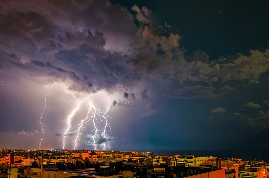 časosběrné fotografie, hrom, bouřka, Blesk, temný, nebe, počasí, šroub, přírodní, noc, Athény, Řecko, mrak, vybít, Napájení, panoráma města, stavba, exteriér budovy, mrak - nebe, architektura, bouřkový mrak, nebezpečí, moci, město, Příroda, krása v přírodě, budova, vidlicový blesk, dramatická obloha, nikdo, venku, zlověstný, města, meteorologie, 4K