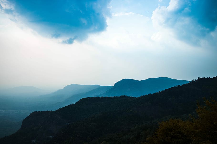 fotografie cu fotografie, Munte, nori, siluetă, varf de munte, straturi, peisaj, lumina soarelui, nor, copac, natură, deal, vedere, pădure, albastru, apus de soare, cloudporn, umbla, wanderlust, călătorie, soare, gradient, scaun, cer, nor - cer, scenice - natura, mediu inconjurator, frumusețe în natură, de munte, liniște, o scenă liniștită, scenă non-urbană, nici o persoana, ceaţă, teren, idilic, în aer liber, 5K