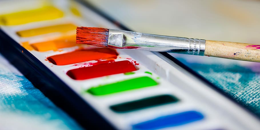børste, akvarel maling, Brun, træ-, top, akvarel pallete, maling, palet, pensel, farve, tæt på, multi farvet, Kunst og håndværk, kreativitet, selektiv fokusering, indendørs, ingen mennesker, rød, udstyr, malerier, håndværk, kunst og håndværk udstyr, uddannelse, dygtighed, 5K