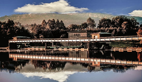 Landschaft, Brücke, Wehr, Fluss, Sommer-, Wehr, Fluss, Wasser, die Architektur, Reflexion, wolke - himmel, gebaute Struktur, Himmel, Baum, Pflanze, Ufergegend, Natur, keine Leute, Gebäudehülle, See, Tag, draußen, Verbindung, Schönheit in der Natur, 2K, CC0, gemeinfrei, lizenzfrei