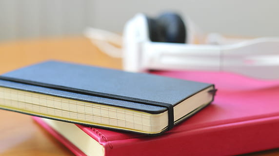 black, book, top, red, notebook, calendar, notepad, schedule, desk, organizer, business, office, focus on foreground, indoors, no people, table, education, furniture, publication, close-up, stack, technology, school, pink color, corporate business, still life, wireless technology, note pad, leather, 4K, CC0, public domain, royalty free