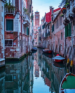boats, docked, brown, buildings, two, red, body, water, building, river, boat, float, refleciton, green, canal, building exterior, built structure, architecture, reflection, nautical vessel, waterfront, city, transportation, mode of transportation, residential district, day, nature, moored, no people, outdoors, sky, wooden post, rowboat, 4K, CC0, public domain, royalty free