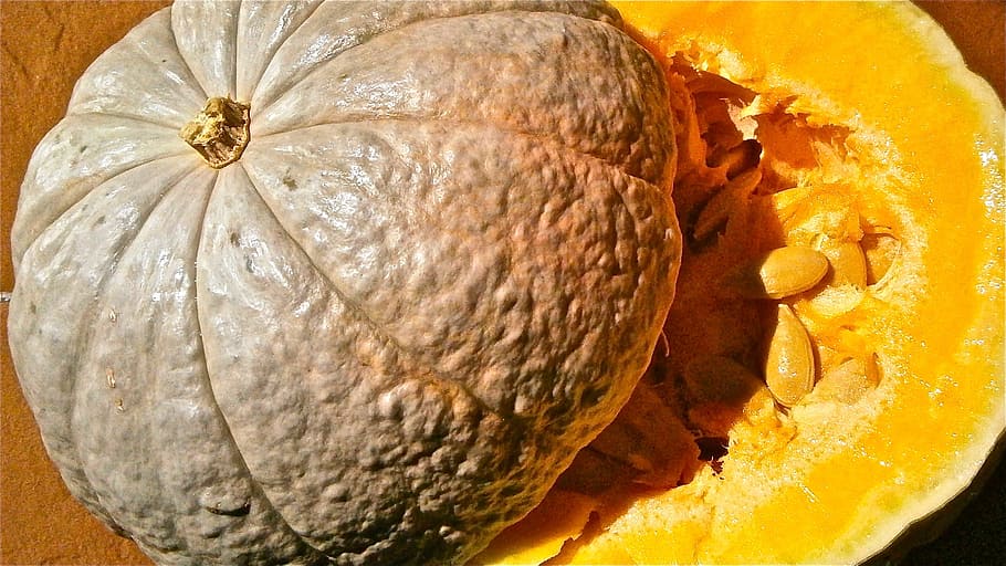 fruct, sămânță, dovleac, vegetal, natură, toamnă, Halloween, mulțumire, alimente, squash - legume, culoare portocalie, tărtăcuţă, sezon, copt, octombrie, prospeţime, decor, galben, a închide, mancare si bautura, mâncat sănătos, bunăstare, natură moartă, nici o persoana, în interior, vedere în unghi mare, un singur obiect, direct deasupra, fruct citric, pieliță, ingredient, 2K