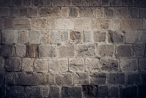 maó, edifici, copyspace, textura, fons, teló de fons, paret de maó, vell, pedra, paret, bloc, textura de maó, envellit, grungy, detall, façana, frontal, vista frontal, urbà, maçoneria, bw, monocroma, to, tonificat, ningú, arquitectura, estructura construïda, funció de construcció de parets, marc complet, patró, història, cap gent, el passat, sòlid, dia, a l'aire lliure, material de pedra, aspre, llum solar, paret de pedra, efecte texturat, concret, 5K, CC0, domini públic, lliure de regalies