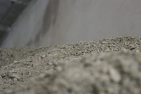 sand, struktur, perspektiv, baggrund, selektiv fokusering, ingen mennesker, dag, natur, tekstureret, udendørs, ru, overflade niveau, tæt på, jord, landskab, industri, grus, vej, smuds, ro, mineral, solid, bunke, beton, 4K, CC0, offentligt domæne, royaltyfrie
