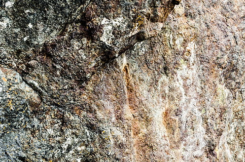 ohne Titel, Rock, Textur, Oberfläche, Material, Berg, Stein, stumm geschaltet, natürlich, Detail, Nahansicht, Rau, felsig, Makro, Hintergrund, steigen, Vollbild, texturiert, Hintergründe, keine Leute, Muster, Baumstamm, Kofferraum, Rock - Objekt, solide, Natur, Tag, Pflanze, Baum, Felsformation, draußen, Pflanzenrinde, Wachstum, Borke, 4K, CC0, gemeinfrei, lizenzfrei