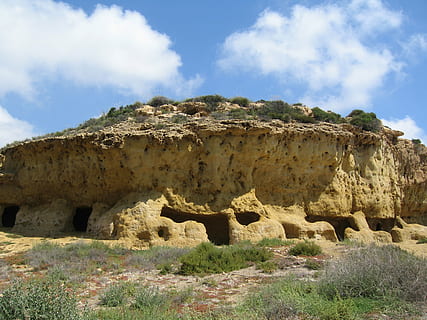 hule, kalksten, konstruktion, landskab, Spanien, natur, bjerg, himmel, sky - himmel, klippe, rock-objekt, solid, plante, dag, rock formation, ingen mennesker, scenics - natur, jord, ikke-urbane scene, geologi, skønhed i naturen, fysisk geografi, gammel, ro, rejsemål, rolig scene, udendørs, gamle civilisation, eroderet, arkæologi, ødelagt, 2K, CC0, offentligt domæne, royaltyfrie