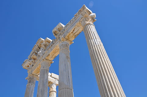 antalya, templu, apollo, latură, templul apollo, ciudat, elen, coloană, ruine, arhitectură, coloană arhitecturală, construită, albastru, cer, vechi, istorie, trecutul, vechea ruină, cer senin, vedere unghiulară joasă, arheologie, destinații de călătorie, civilizatie antica, călătorie, ruinat, deteriorat, zi, natură, lăcaș de cult, nici o persoana, în aer liber, 4K, CC0, domeniu public, fără drepturi de autor