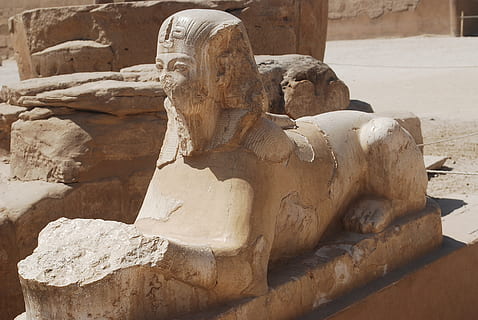 sfinge, Egitto, tempio, statua, scultura, architettura, storia, culture, Faraone, posto famoso, rappresentazione, arte e artigianato, rappresentazione umana, creatività, mestiere, il passato, somiglianza maschile, nessuno, struttura costruita, giorno, antico, credenza, avvicinamento, intaglio - prodotto artigianale, religione, materiale lapideo, antica civiltà, 1080P, CC0, dominio pubblico, privo di copyright