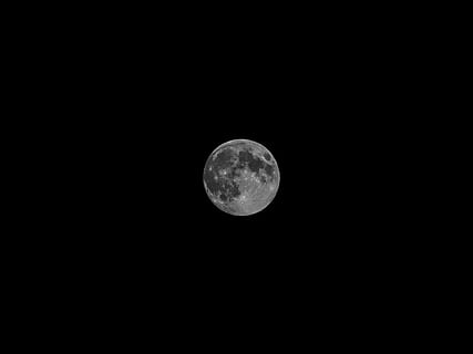 lua, céu, meia-lua, espaço, astronomia, noite, beleza na natureza, círculo, scenics - natureza, lua planetária, forma geométrica, lua cheia, tranquilidade, cena tranquila, visão de baixo ângulo, copie o espaço, forma, natureza, ninguém, idílico, superfície da lua, Sombrio, ao ar livre, astrologia, espaço e astronomia, luar, 4K, CC0, domínio público, royalty free