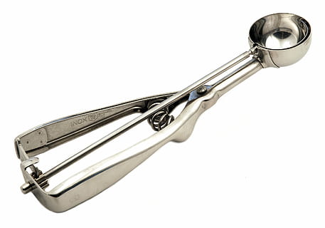 cuina, scooper, petit, plata - metall, color plata, tallar, metall, fons blanc, acer, tir de l'estudi, a l'interior, sol objecte, còpia espai, natura morta, primer pla, cap gent, acer inoxidable, equipament, instrument musical, salut dental, vista d’angle alt, eina de treball, aliatge, equipament dental, 2K, CC0, domini públic, lliure de regalies