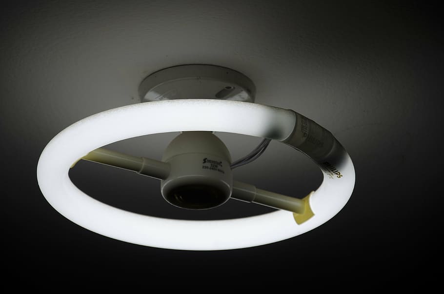 fluorescent, llum, nit, vigilància, càmera de seguretat, seguretat, tecnologia, sistema de seguretat, protecció, a l'interior, tassa, cap gent, primer pla, menjar i beguda, cafè, cafè - beguda, tassa de cafè, beure, refresc, tir de l'estudi, color negre, vinyeta, natura morta, il·luminat, vista d’angle alt, plat, beguda calenta, forma, vaixella, 4K