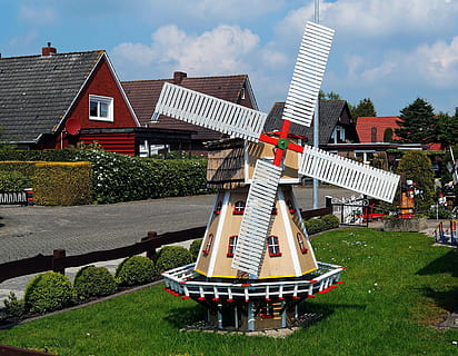 Windmühle, Flügel, Himmel, Holz, Hand erstellt, Stimmung, edel, wunderschönen, die Architektur, Gebäudehülle, gebaute Struktur, Gras, Pflanze, Gebäude, Natur, Tag, wolke - himmel, keine Leute, draußen, Stadt, Baum, Rasen, Bank, Park, Park - menschgemachter Raum, Transport, 4K, CC0, gemeinfrei, lizenzfrei